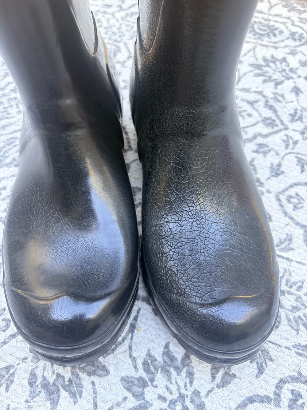 Hunter Rain Boots - Picture 2 of 8